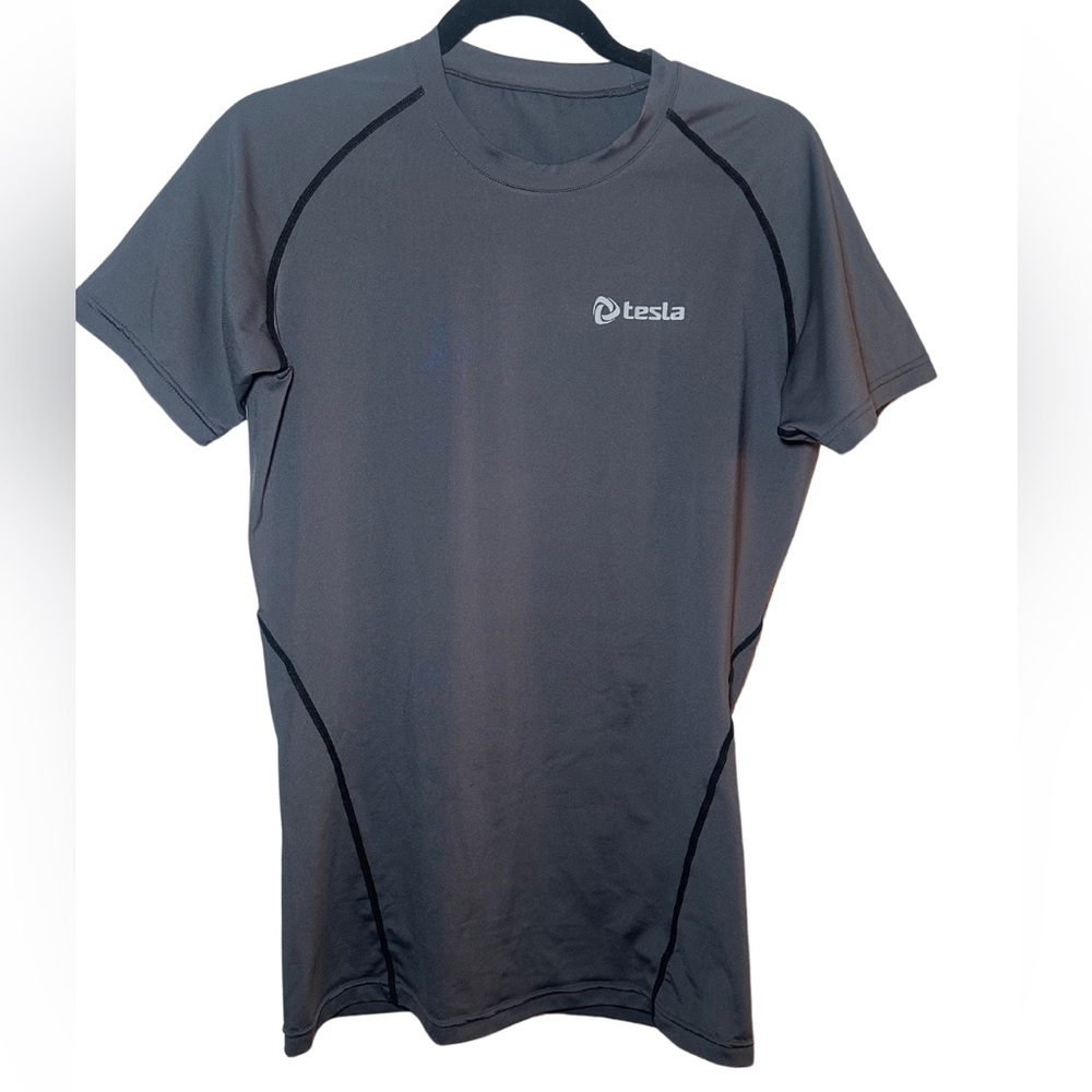 Tesla Mens SZ XL Gray Short‎ Sleeve Fitted Muscle Shirt